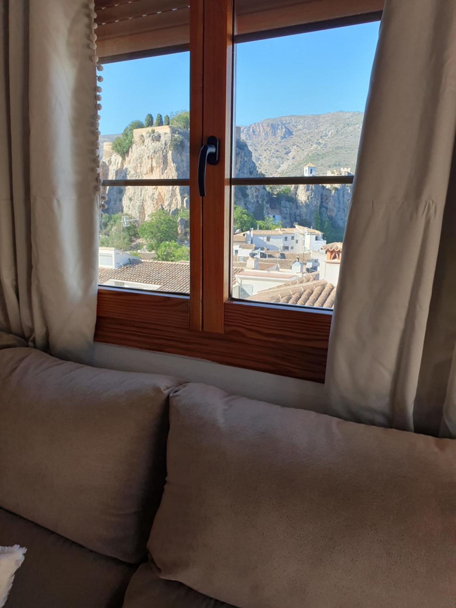 Atico Guadalest Rooftop Apartment With 360º Views And Art Eksteriør bilde